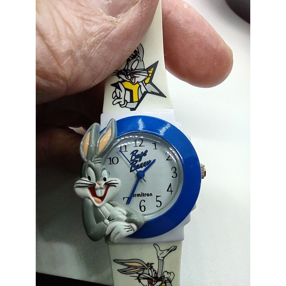 Looney Tunes Bugs Bunny Armitron 1998 Warner Bros E Gluck Corp 2200/408